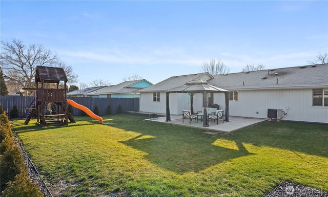 1101 E Hayden Drive, Moses Lake, WA 98837