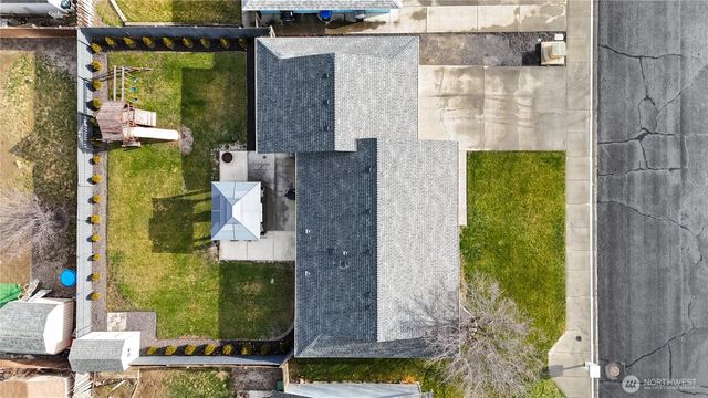 1101 E Hayden Drive, Moses Lake, WA 98837