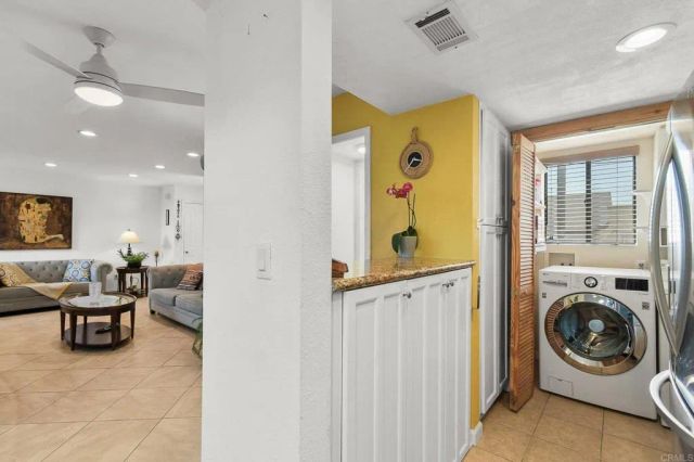 565 S Mollison Ave D, El Cajon, CA 92020