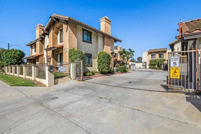 565 S Mollison Ave D, El Cajon, CA 92020