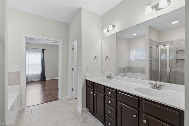 4534 Jasper Ridge Drive, Clemmons, NC 27012