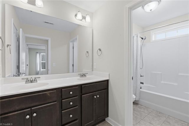 4534 Jasper Ridge Drive, Clemmons, NC 27012