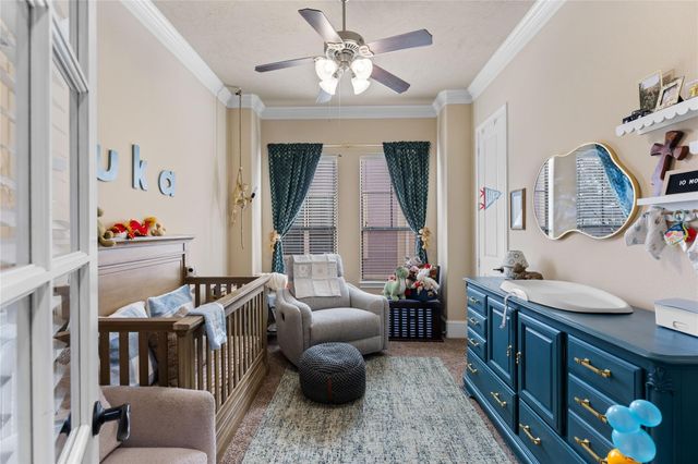 1045 W 22nd Street G, Houston, TX 77008