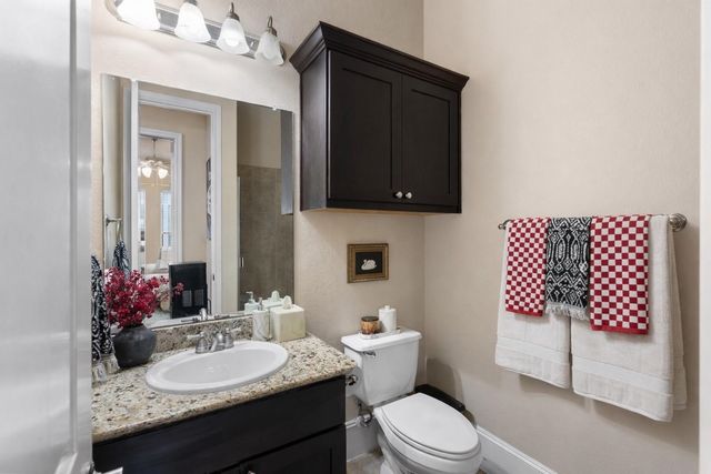 1045 W 22nd Street G, Houston, TX 77008