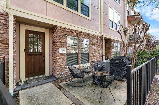 1045 W 22nd Street G, Houston, TX 77008