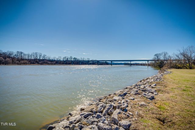 1113 Old Stage Road, Rogersville, TN 37857