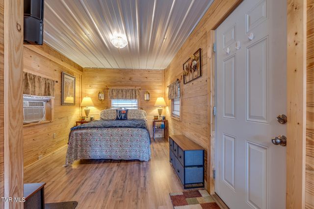 1113 Old Stage Road, Rogersville, TN 37857