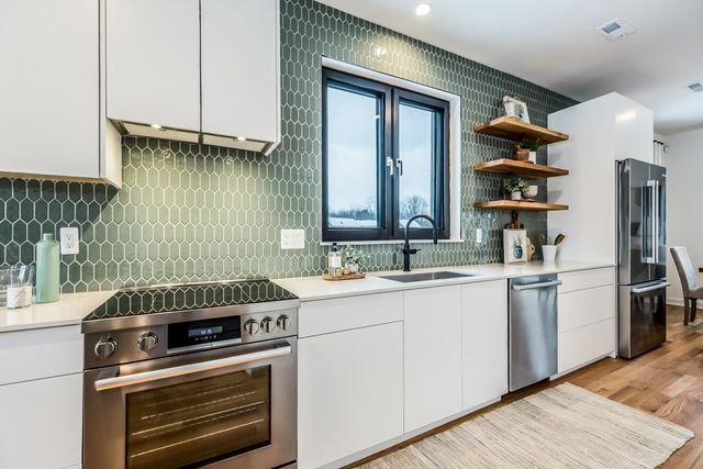 2292 Greenway Trail, Ann Arbor, MI 48104