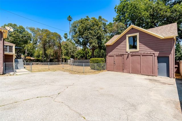 734 Saint John Avenue, Pasadena, CA 91105