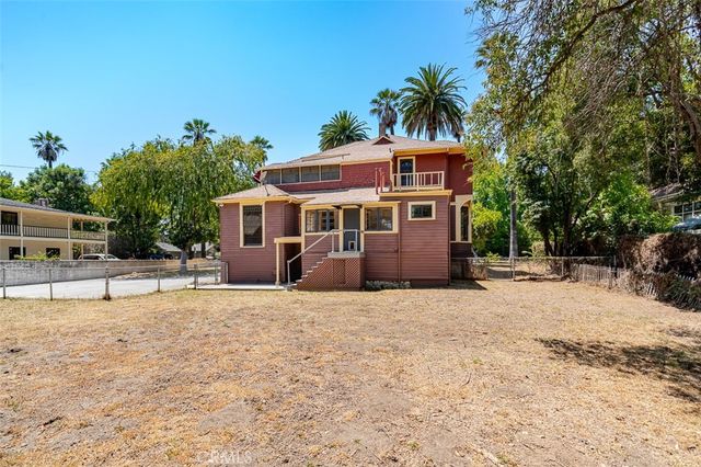 734 Saint John Avenue, Pasadena, CA 91105