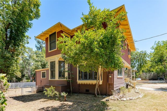 734 Saint John Avenue, Pasadena, CA 91105