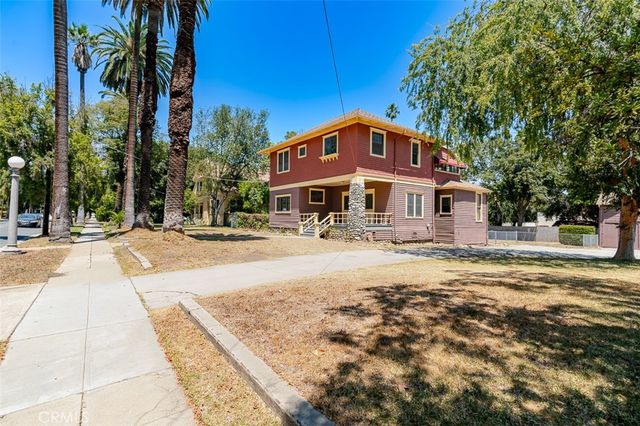 734 Saint John Avenue, Pasadena, CA 91105