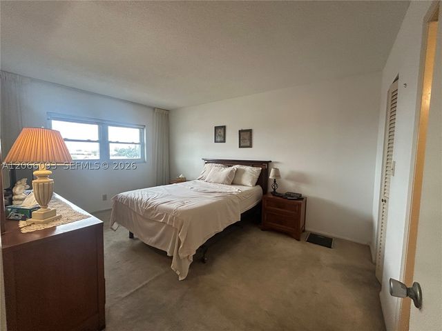 5300 Washington St U503, Hollywood, FL 33021