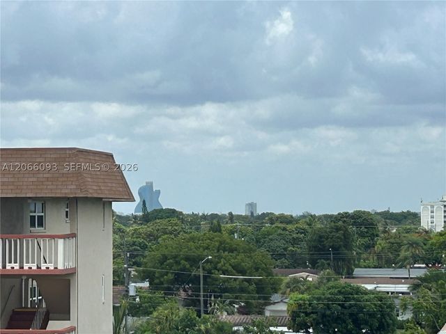5300 Washington St U503, Hollywood, FL 33021
