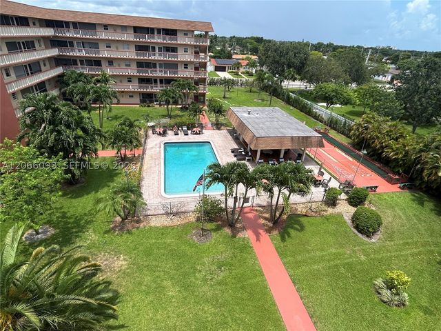 5300 Washington St U503, Hollywood, FL 33021
