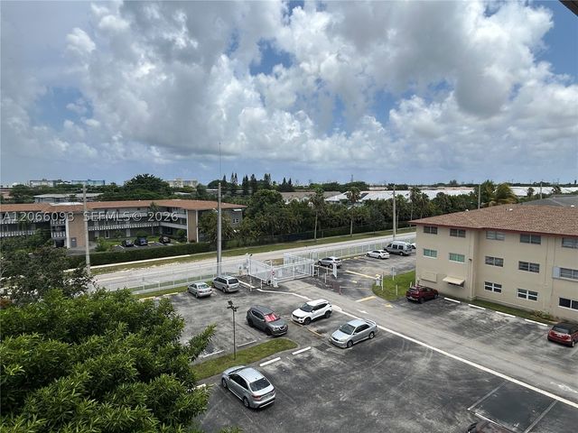 5300 Washington St U503, Hollywood, FL 33021