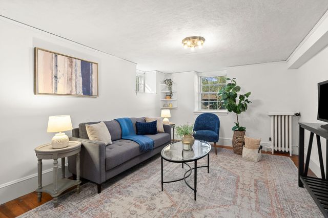 70 Kensington Park, Arlington, MA 02476