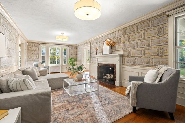 70 Kensington Park, Arlington, MA 02476