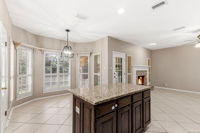 2130 MOLLYS WAY DR, San Antonio, TX 78232