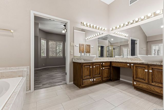 2130 MOLLYS WAY DR, San Antonio, TX 78232