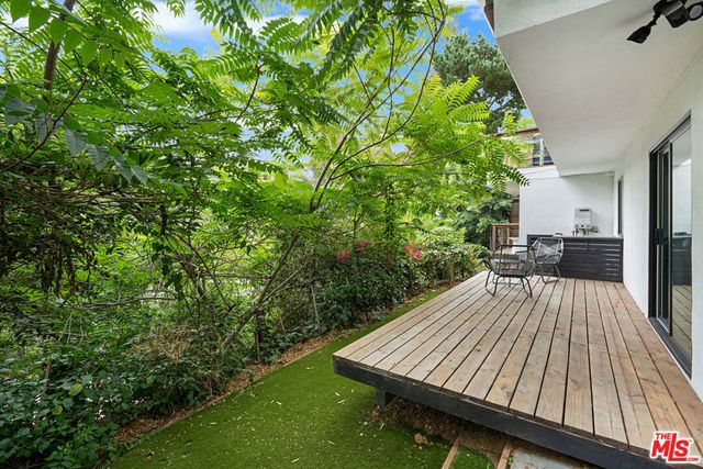 6331 Grape Place, Los Angeles, CA 90068