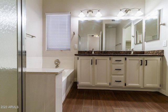 7655 W Sunnyside Drive, Peoria, AZ 85345