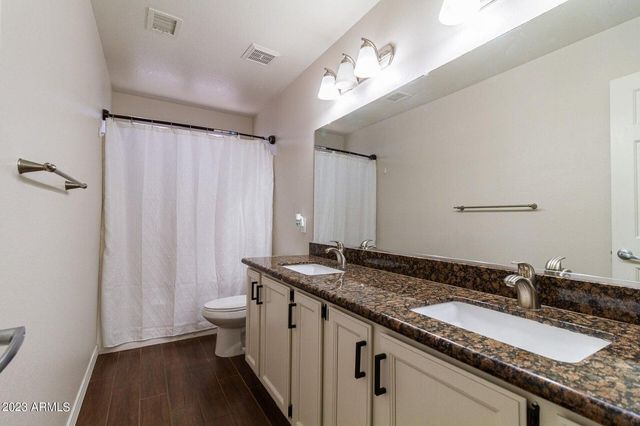 7655 W Sunnyside Drive, Peoria, AZ 85345