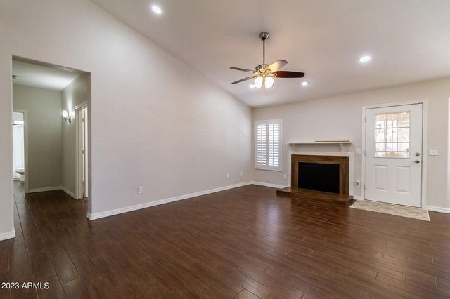 7655 W Sunnyside Drive, Peoria, AZ 85345