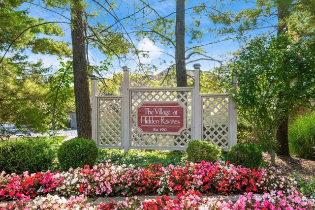 423 Hidden Ravines Drive, Powell, OH 43065