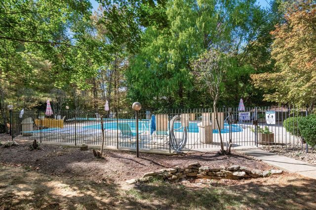 423 Hidden Ravines Drive, Powell, OH 43065