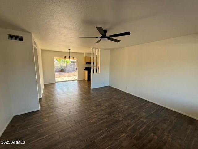 4717 E DRAGOON Avenue, Mesa, AZ 85206