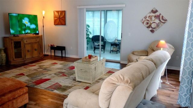 1403 LINDSEY LANE, Lady Lake, FL 32159