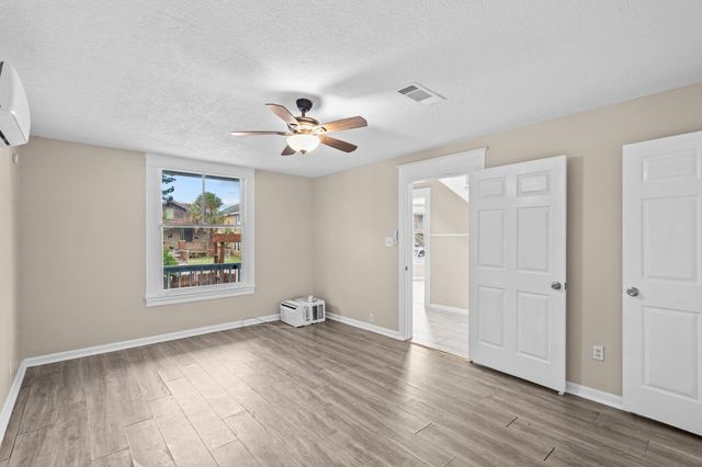 3919 Avenue O, Galveston, TX 77550