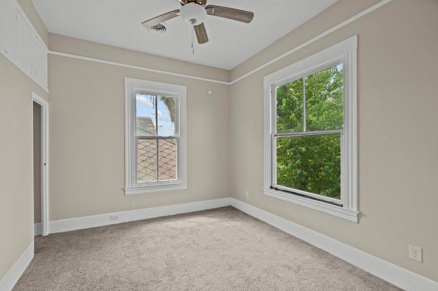 3919 Avenue O, Galveston, TX 77550