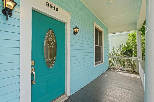 3919 Avenue O, Galveston, TX 77550