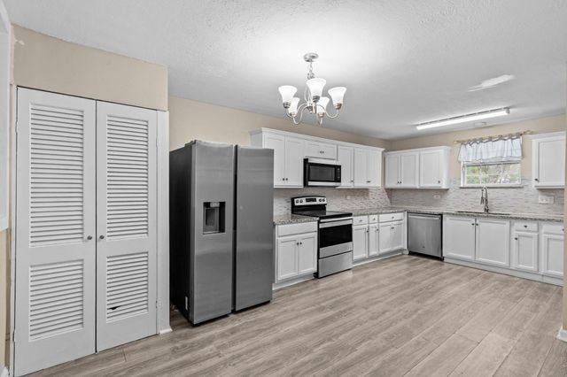 3919 Avenue O, Galveston, TX 77550