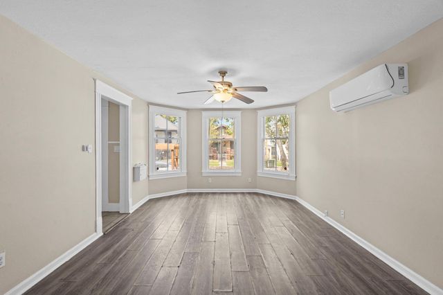 3919 Avenue O, Galveston, TX 77550