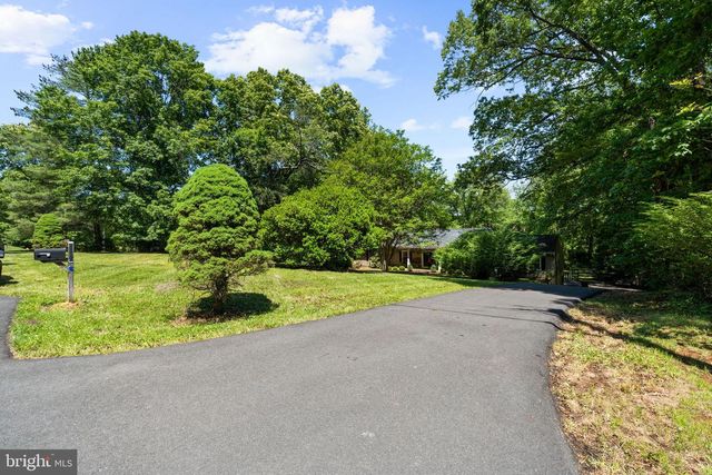 7281 FORREST RD, Warrenton, VA 20187