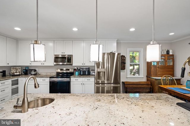 7281 FORREST RD, Warrenton, VA 20187
