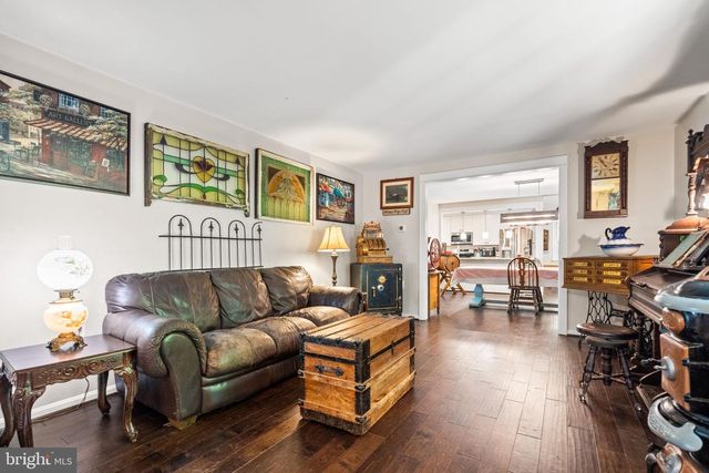 7281 FORREST RD, Warrenton, VA 20187