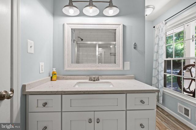 7281 FORREST RD, Warrenton, VA 20187