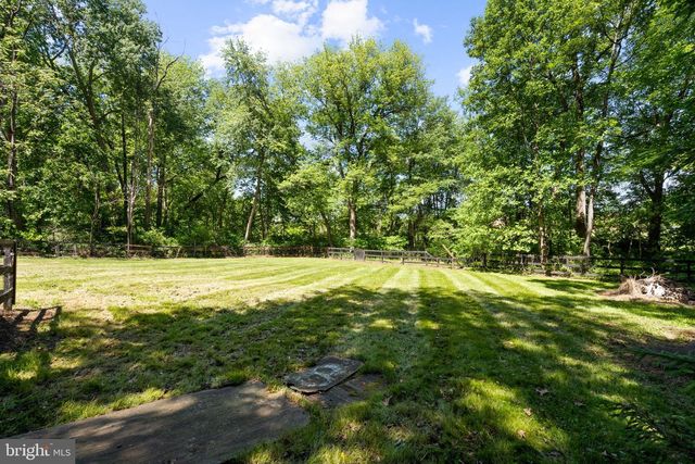 7281 FORREST RD, Warrenton, VA 20187