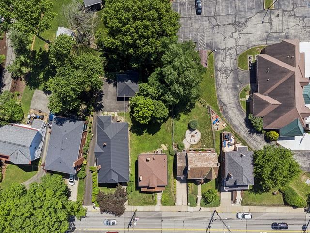 3409 Brownsville Rd, Brentwood, PA 15227