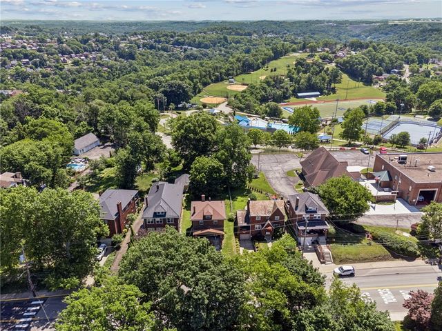3409 Brownsville Rd, Brentwood, PA 15227