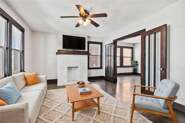 3409 Brownsville Rd, Brentwood, PA 15227