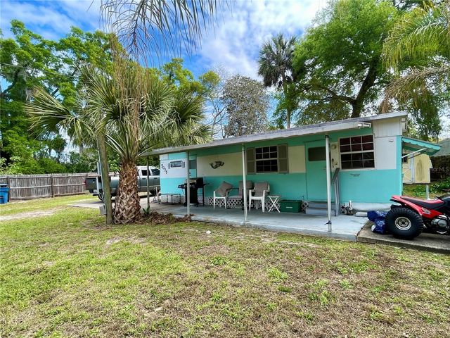 5075 CENTRAL AVENUE, De Leon Springs, FL 32130