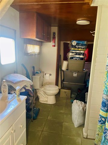 5075 CENTRAL AVENUE, De Leon Springs, FL 32130