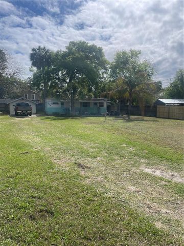 5075 CENTRAL AVENUE, De Leon Springs, FL 32130