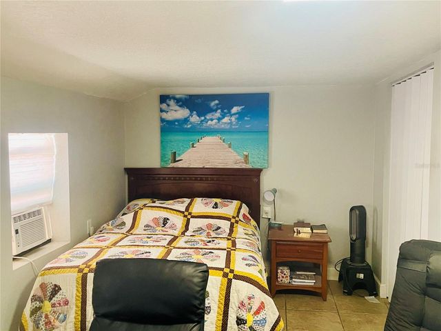 5075 CENTRAL AVENUE, De Leon Springs, FL 32130