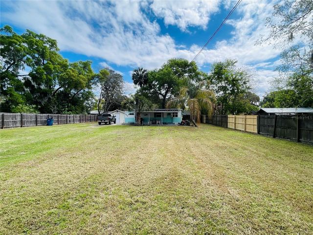 5075 CENTRAL AVENUE, De Leon Springs, FL 32130